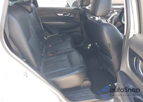 2017 Nissan Rogue Sl z USA, uszkodzony, nr VIN JN8AT2MT0HW405431